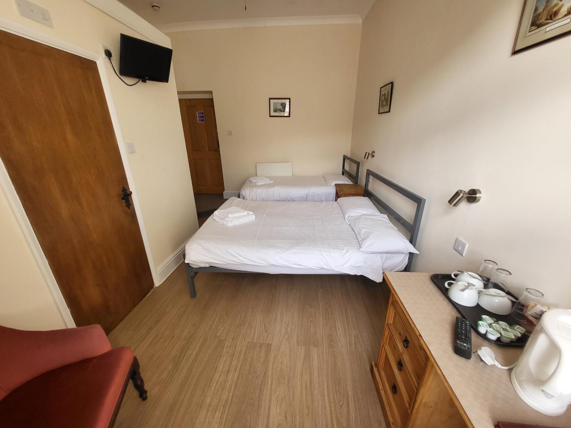 אילפרקומב Royal Britannia Hotel מראה חיצוני תמונה